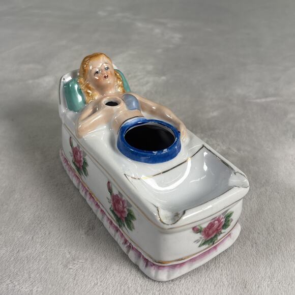 Other - Naughty Nodder Novelty Smoking Ashtray Lady in Bed Missing Legs & Fan BnftsChrty